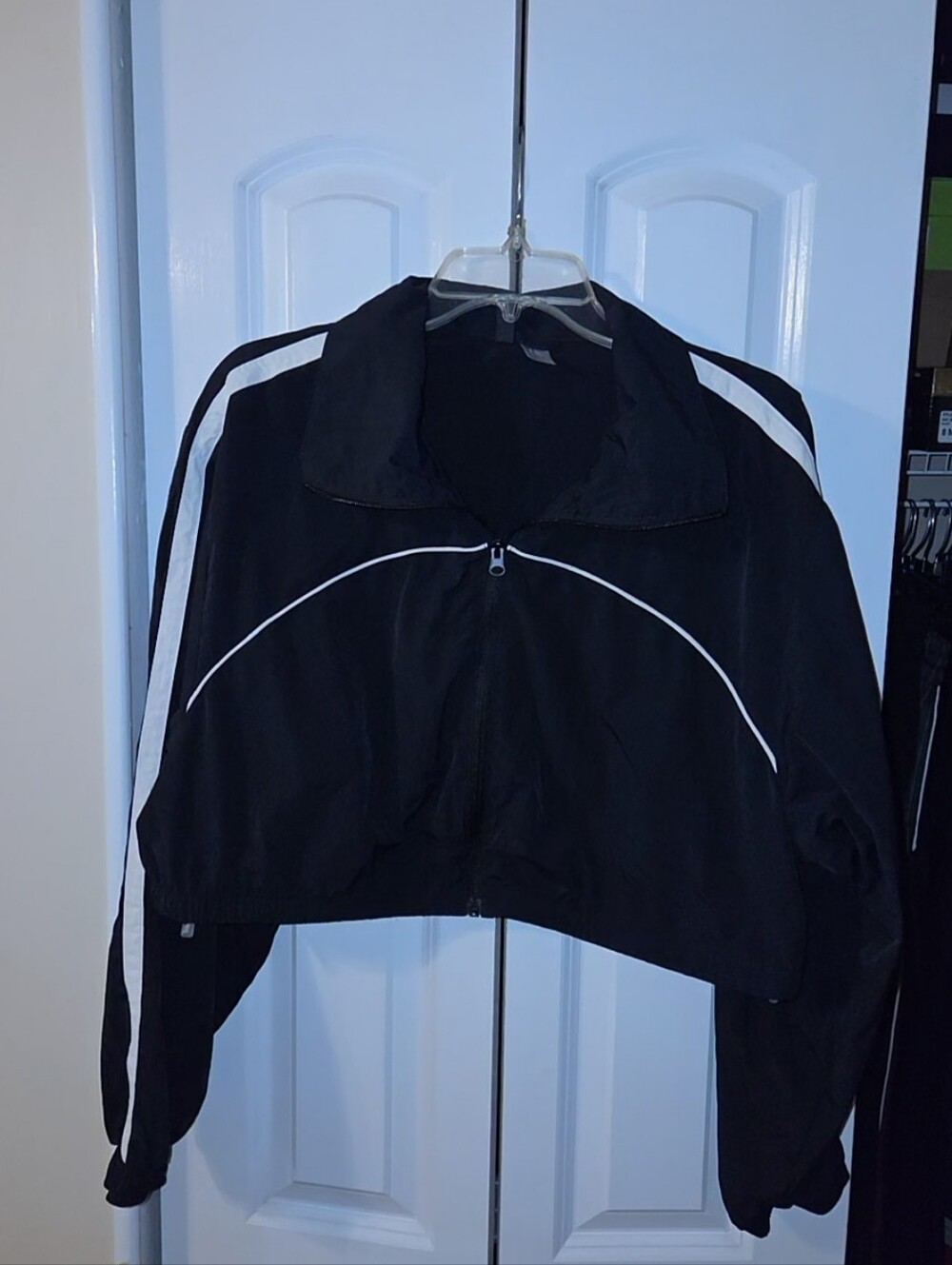 H&M Cropped Windbreaker Jacket